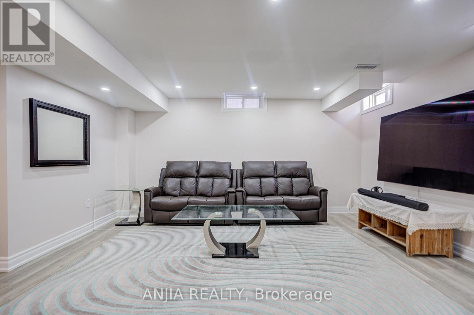 203 James Ratcliff Avenue, Whitchurch-Stouffville, Ontario  L4A 0L5 - Photo 43 - N12761584