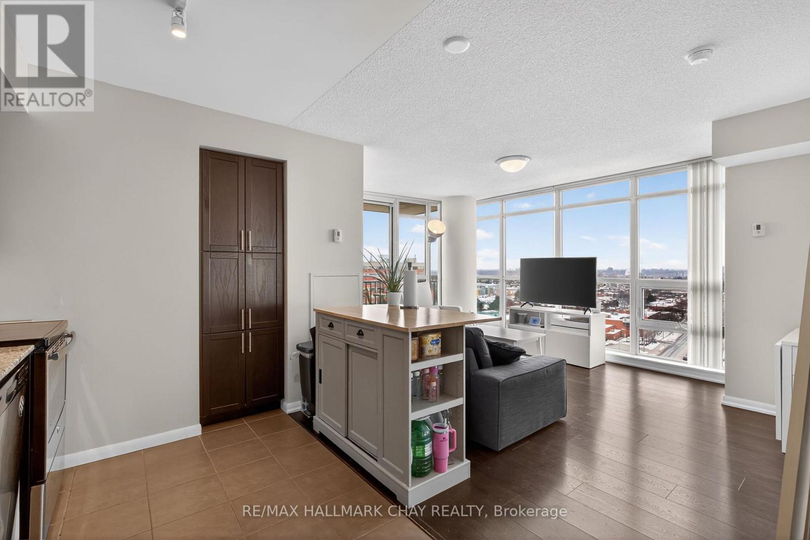 1211 - 830 Lawrence Avenue W, Toronto, Ontario  M6A 1C3 - Photo 4 - W12773538