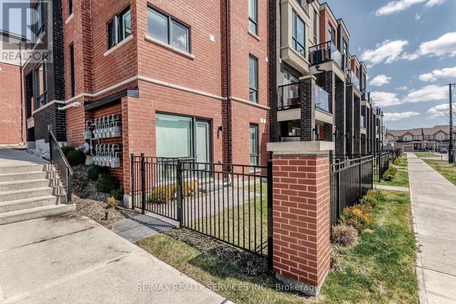 21 - 100 Dufay Road, Brampton (Northwest Brampton), Ontario  L7A 4S3 - Photo 4 - W12773580