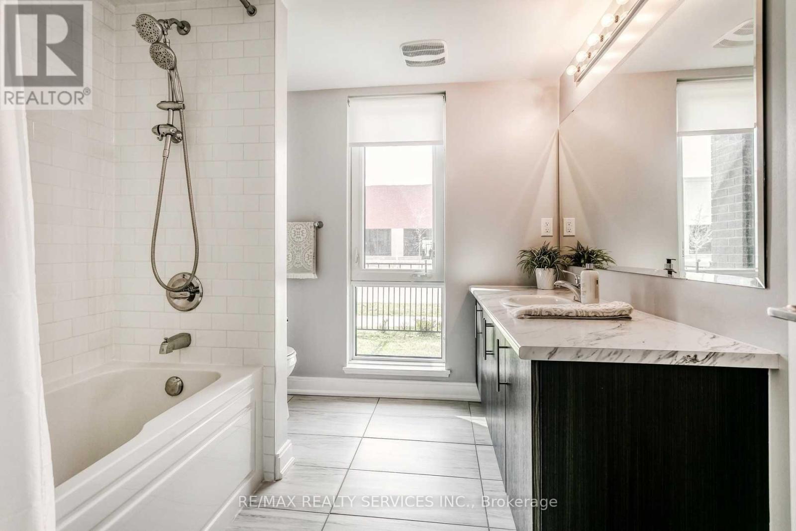 21 - 100 Dufay Road, Brampton (Northwest Brampton), Ontario  L7A 4S3 - Photo 6 - W12773580