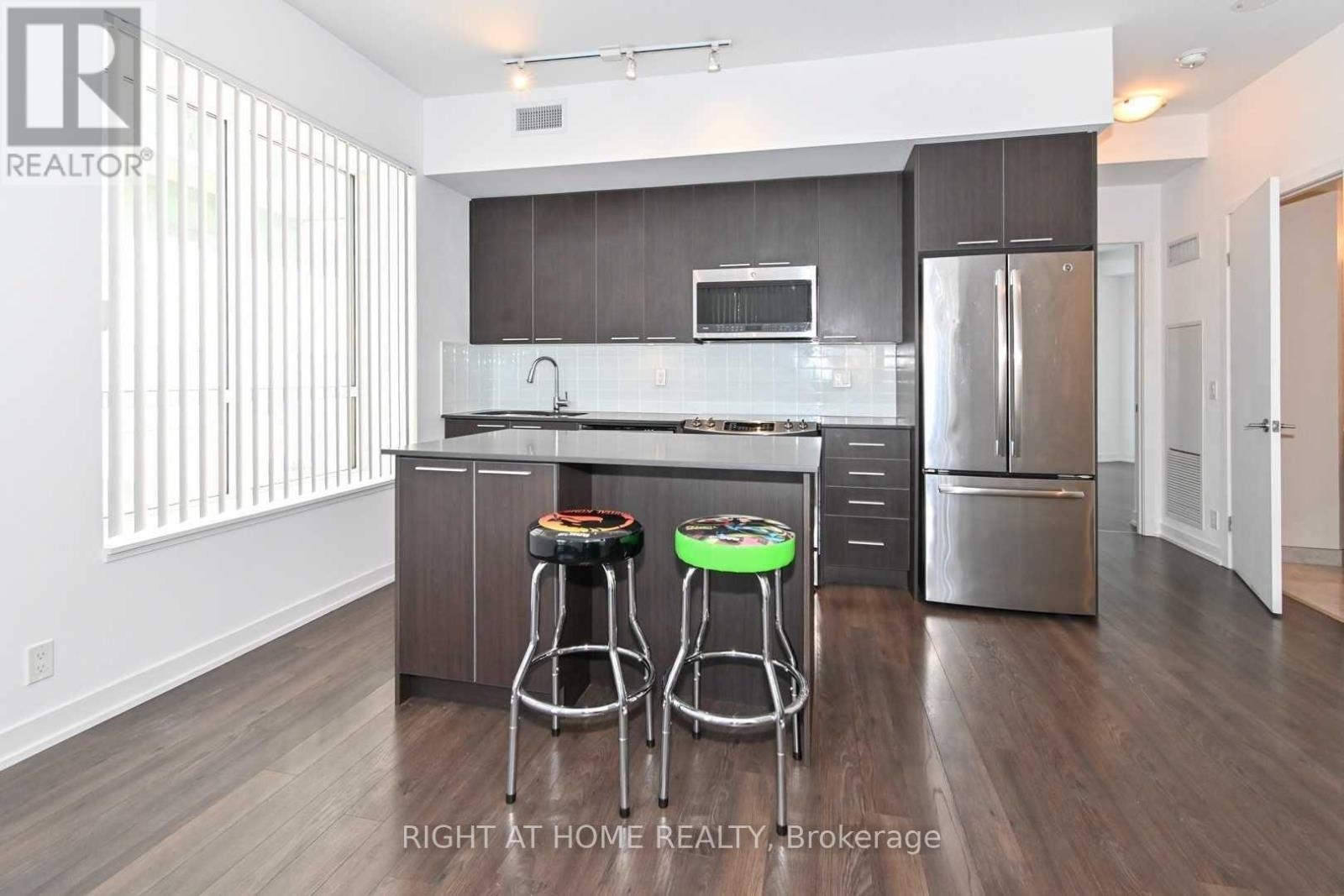 314 - 10 Park Lawn Road, Toronto (Mimico), Ontario  M8V 0H9 - Photo 6 - W12773624