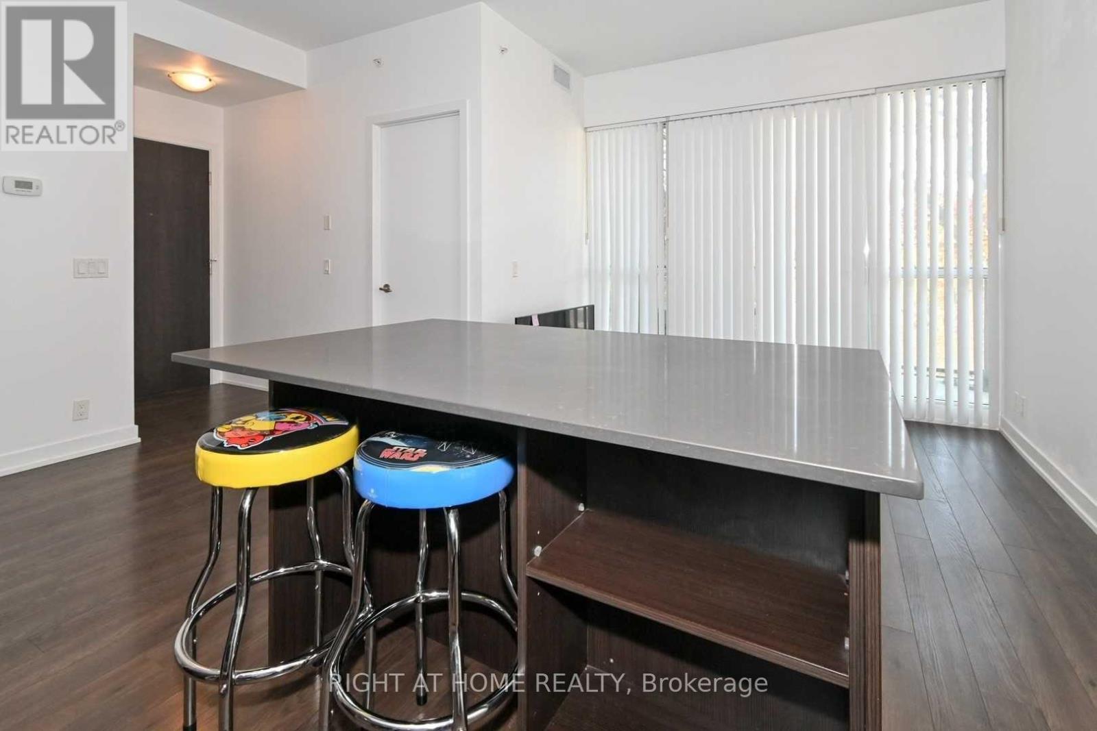 314 - 10 Park Lawn Road, Toronto (Mimico), Ontario  M8V 0H9 - Photo 7 - W12773624