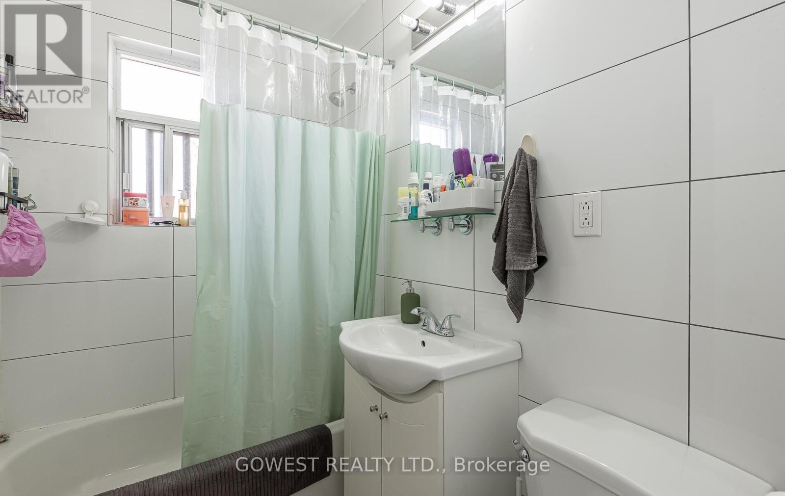 201 - 205 Keele Street, Toronto (High Park North), Ontario  M6P 2K1 - Photo 11 - W12773638