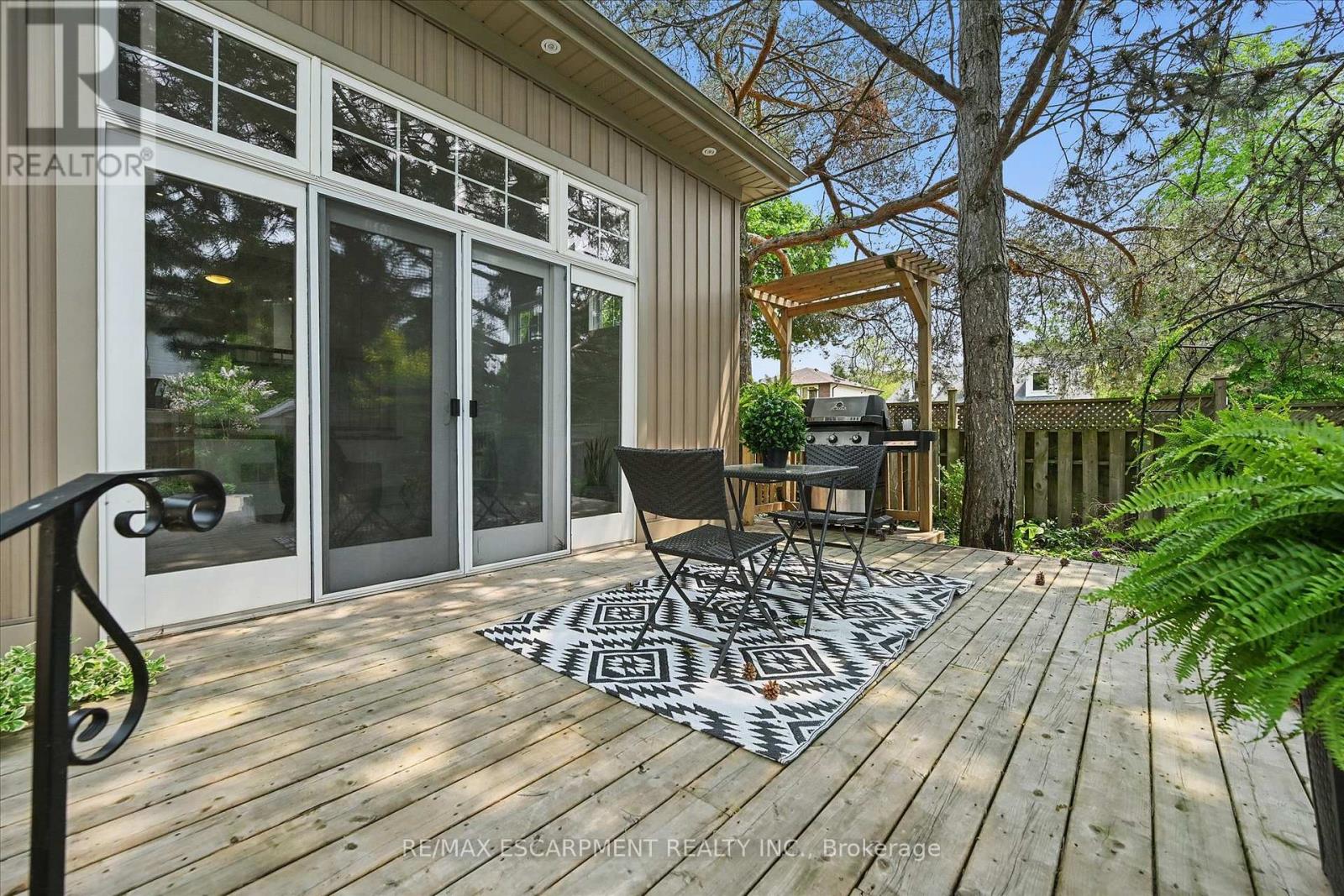 462 Woodland Avenue, Burlington (Brant), Ontario  L7R 2S1 - Photo 36 - W12773640