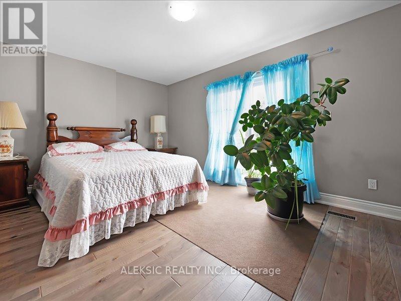132 Browns Line, Toronto (Alderwood), Ontario  M8W 3T2 - Photo 14 - W12773660