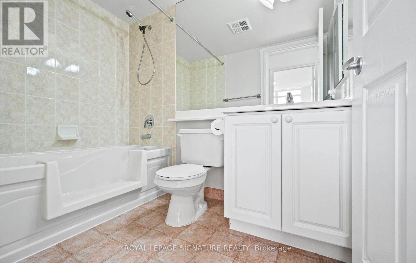 1508 - 3880 Duke Of York Boulevard, Mississauga (City Centre), Ontario  L5B 4M7 - Photo 22 - W12773672