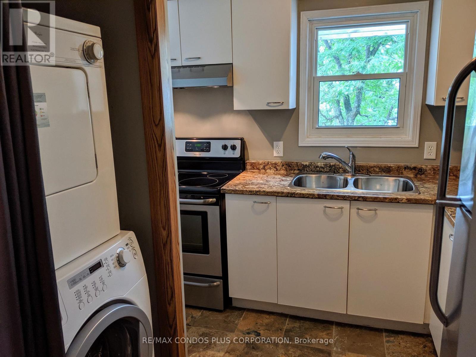 51 - 461 Beechwood Place, Waterloo, Ontario  N2T 2N8 - Photo 3 - X12773604