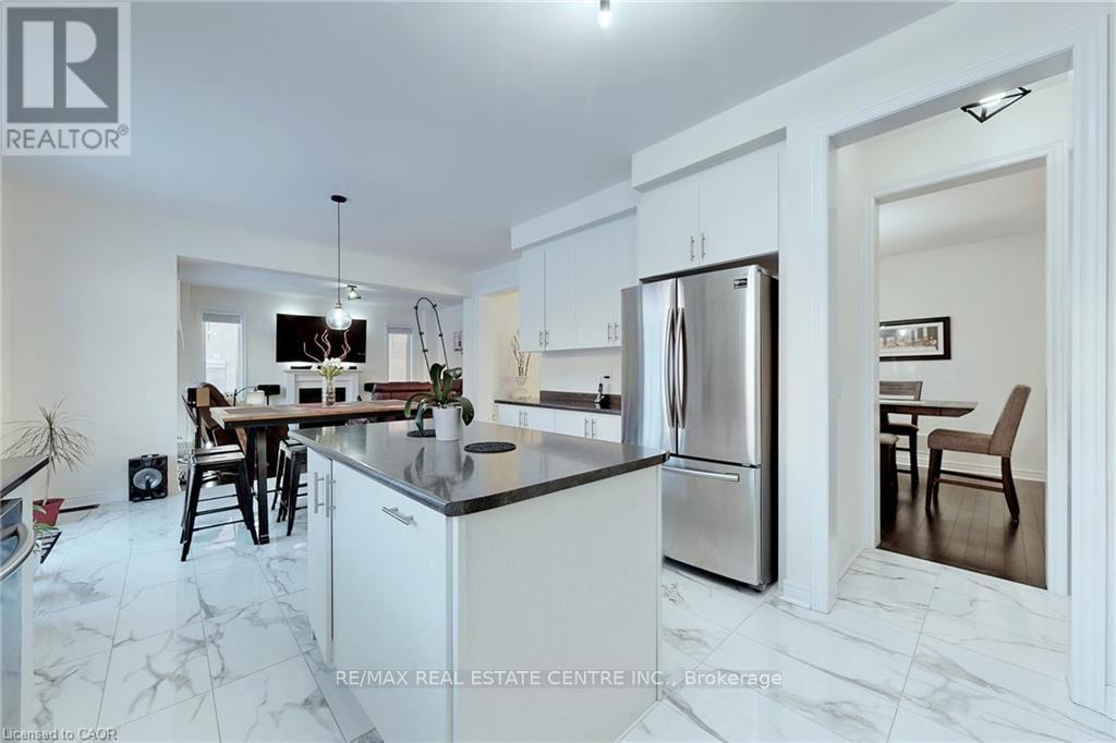 216 Harcourt Crescent, Woodstock (Woodstock - North), Ontario  N4T 0H2 - Photo 16 - X12773674