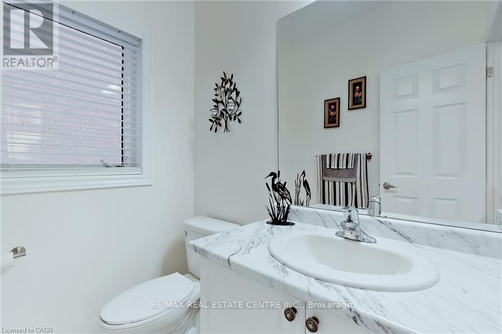 216 Harcourt Crescent, Woodstock (Woodstock - North), Ontario  N4T 0H2 - Photo 20 - X12773674