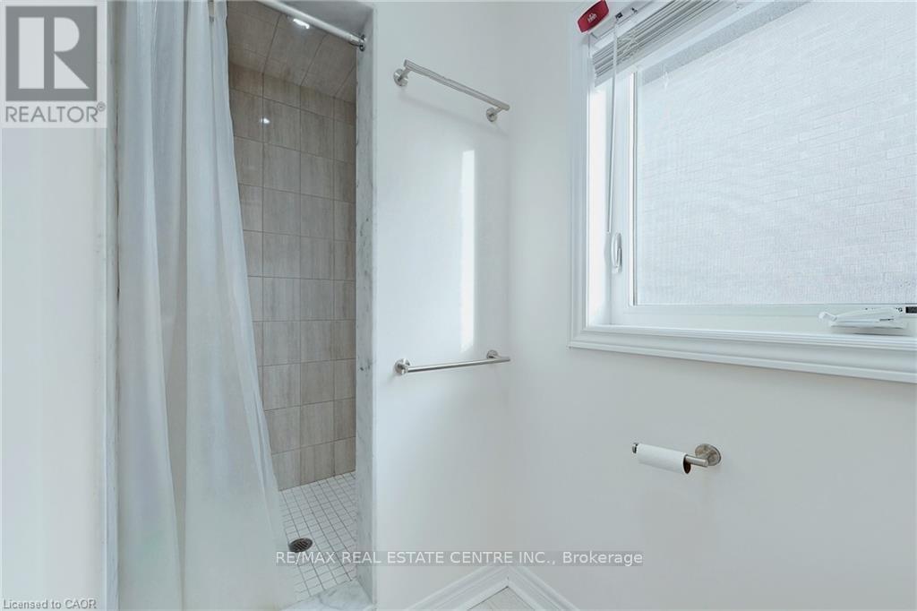 216 Harcourt Crescent, Woodstock (Woodstock - North), Ontario  N4T 0H2 - Photo 32 - X12773674