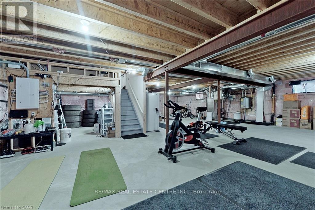 216 Harcourt Crescent, Woodstock (Woodstock - North), Ontario  N4T 0H2 - Photo 37 - X12773674