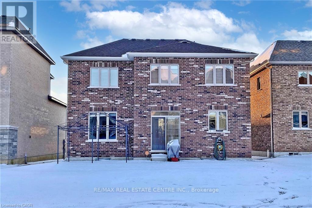 216 Harcourt Crescent, Woodstock (Woodstock - North), Ontario  N4T 0H2 - Photo 38 - X12773674