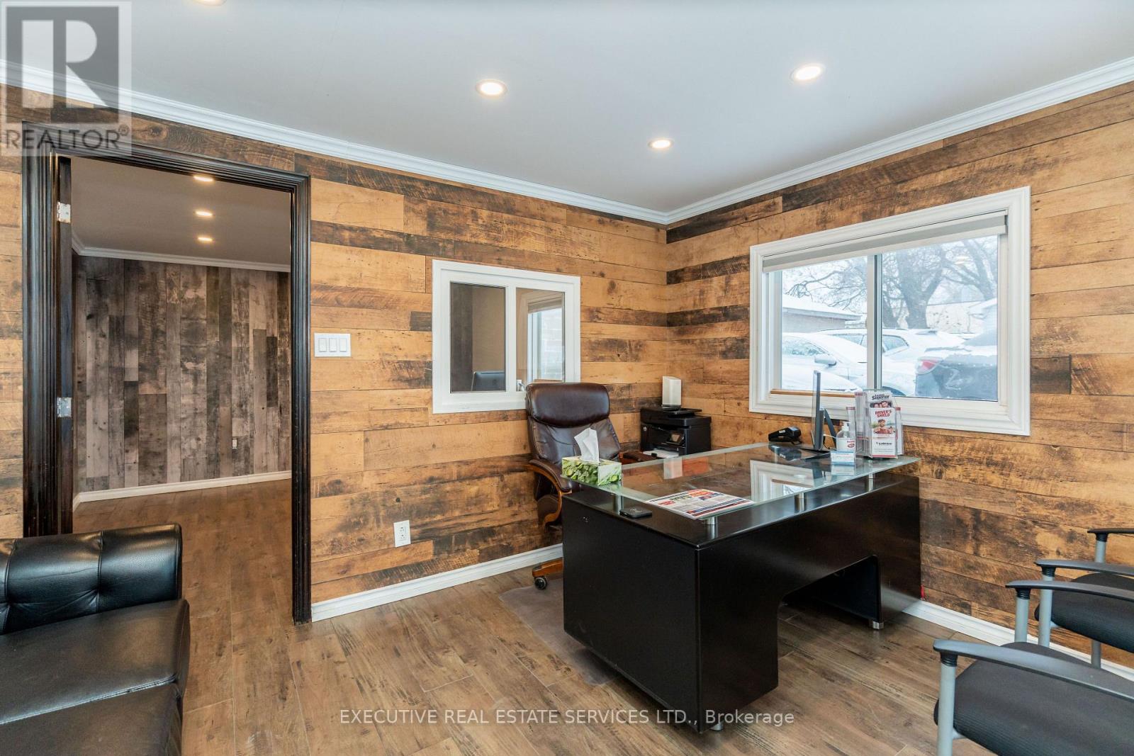 4 Beaumont Crescent, Guelph, Ontario  N1E 6A7 - Photo 3 - X12773680