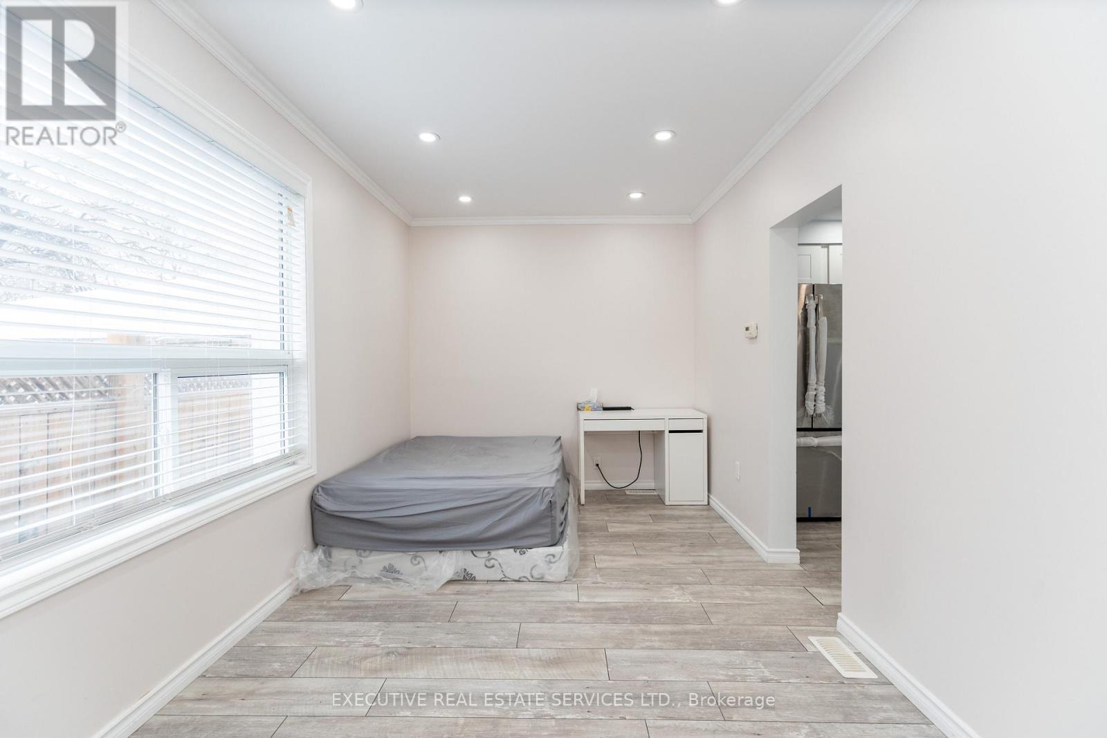 4 Beaumont Crescent, Guelph, Ontario  N1E 6A7 - Photo 36 - X12773680