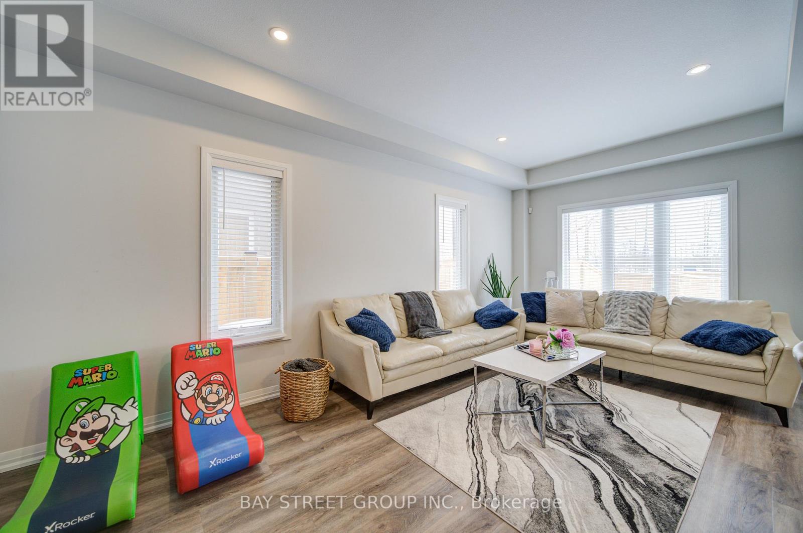 9348 White Oak Avenue, Niagara Falls (Lyons Creek), Ontario  L2G 3P6 - Photo 13 - X12773686