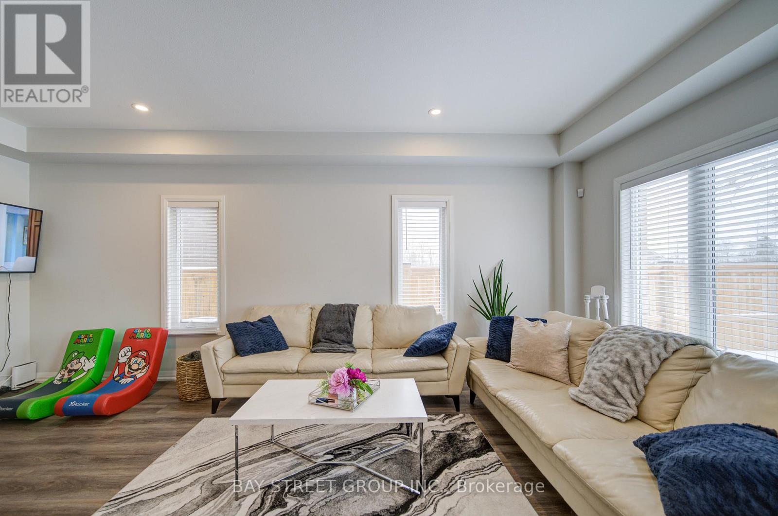 9348 White Oak Avenue, Niagara Falls (Lyons Creek), Ontario  L2G 3P6 - Photo 16 - X12773686