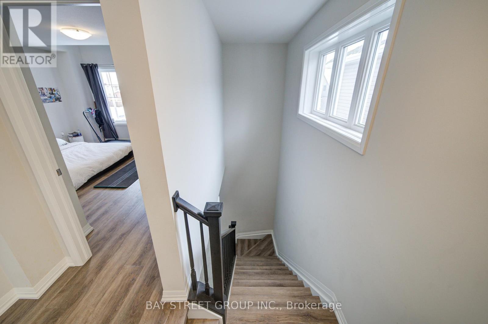 9348 White Oak Avenue, Niagara Falls (Lyons Creek), Ontario  L2G 3P6 - Photo 25 - X12773686