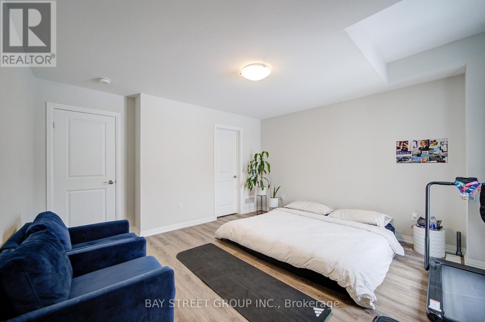 9348 White Oak Avenue, Niagara Falls (Lyons Creek), Ontario  L2G 3P6 - Photo 32 - X12773686