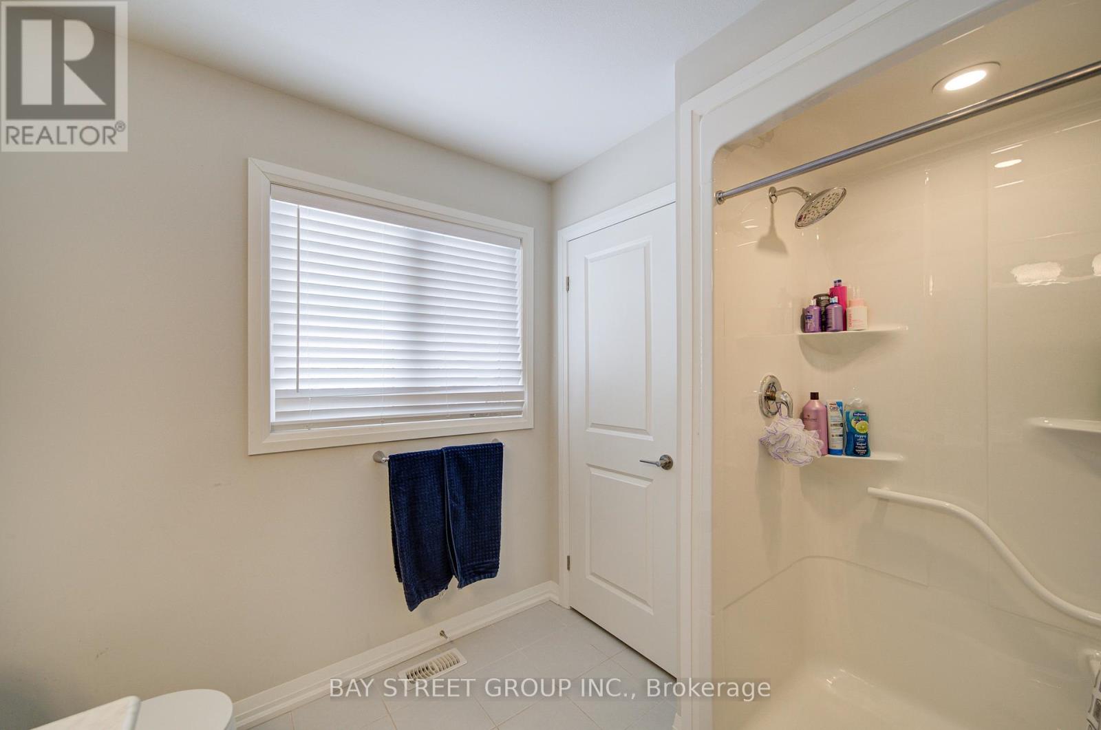 9348 White Oak Avenue, Niagara Falls (Lyons Creek), Ontario  L2G 3P6 - Photo 34 - X12773686