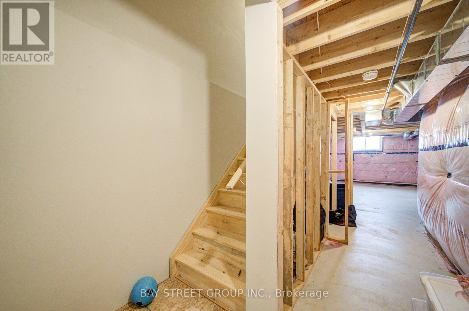 9348 White Oak Avenue, Niagara Falls (Lyons Creek), Ontario  L2G 3P6 - Photo 44 - X12773686