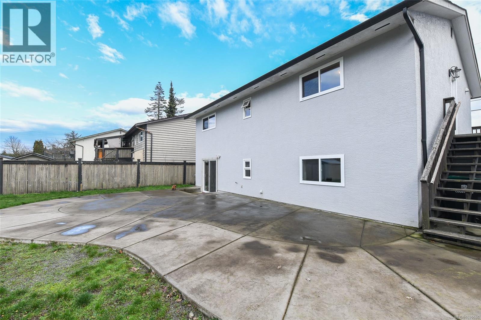 599 23rd St, Courtenay, British Columbia  V9N 7K9 - Photo 42 - 1025586