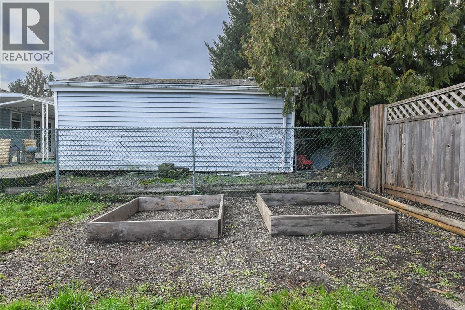 599 23rd St, Courtenay, British Columbia  V9N 7K9 - Photo 39 - 1025586