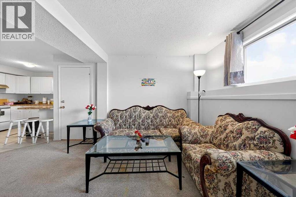 184 Falmere Way Ne, Calgary, Alberta  T3J 2Y2 - Photo 33 - A2276375