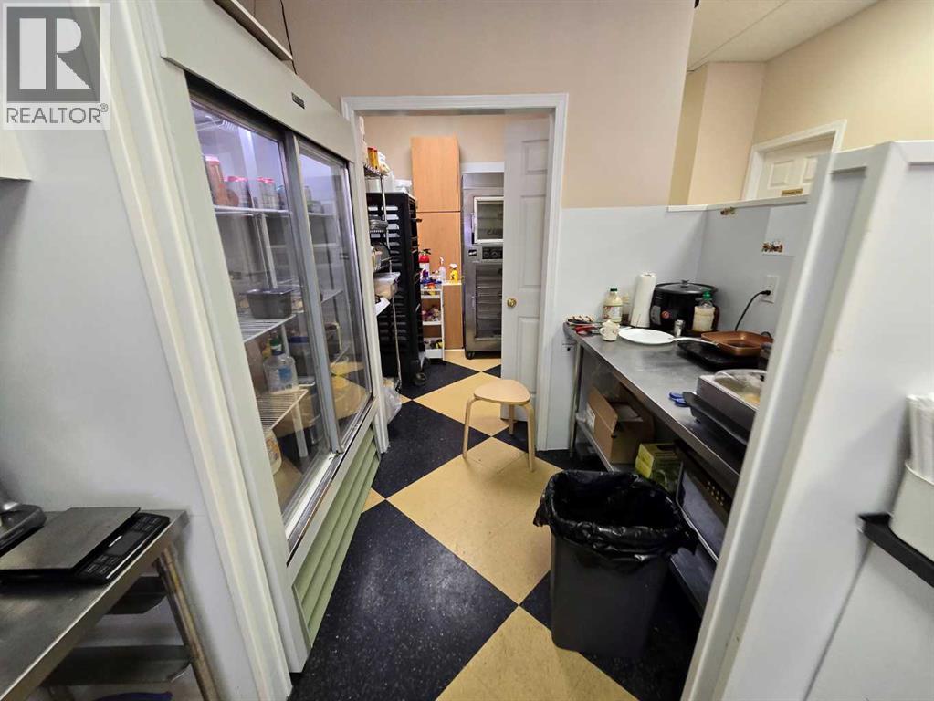 214 2 Street, Irricana, Alberta  T0M 1B0 - Photo 8 - A2284765