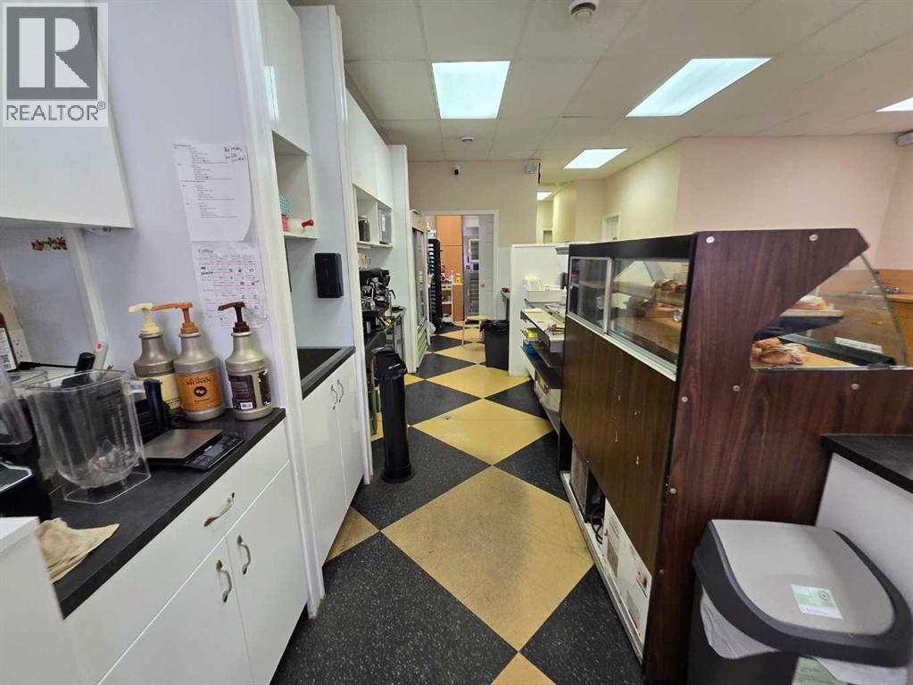 214 2 Street, Irricana, Alberta  T0M 1B0 - Photo 4 - A2284765