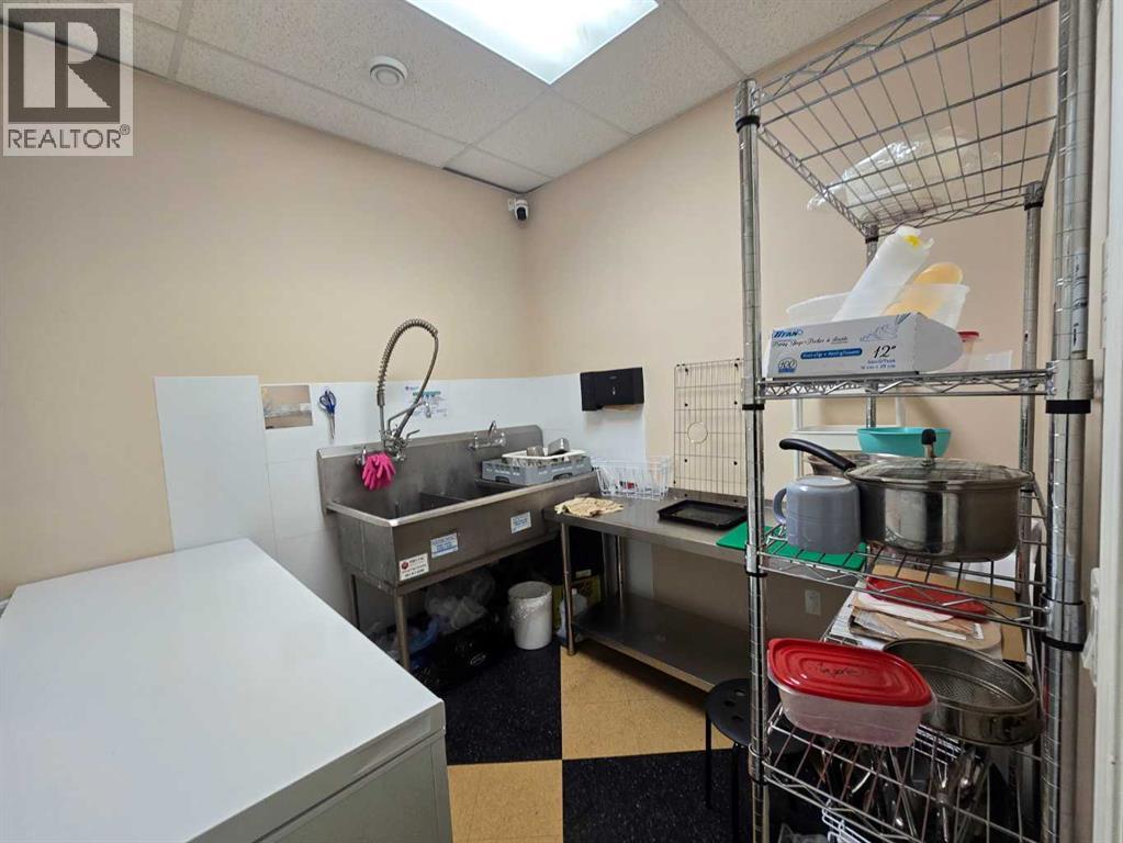 214 2 Street, Irricana, Alberta  T0M 1B0 - Photo 10 - A2284765