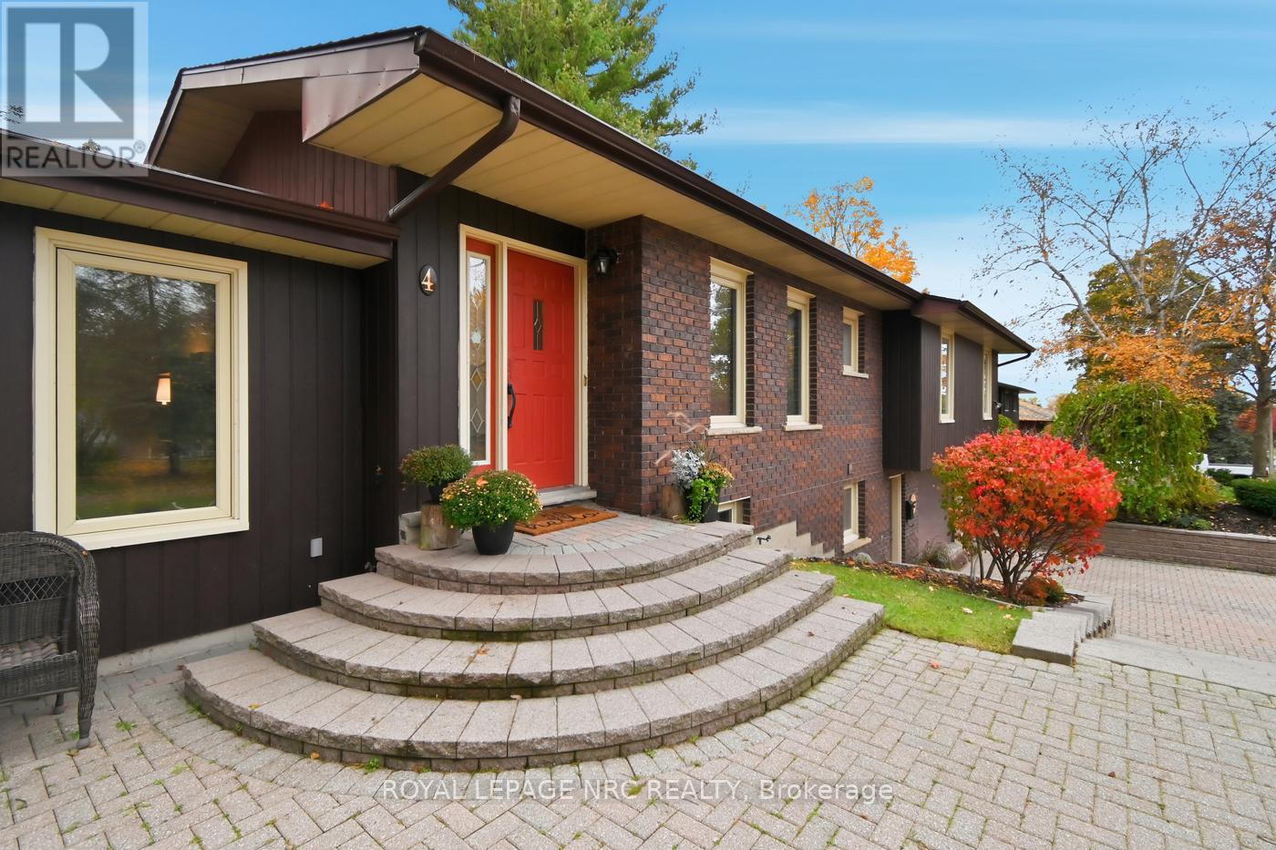 4 Cedar Street, Port Colborne, Ontario  L3K 2T9 - Photo 7 - X12531126