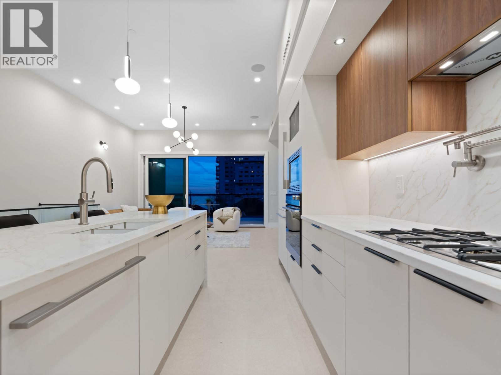 2380 Marine Drive, West Vancouver, British Columbia  V7V 1K8 - Photo 10 - R3088143