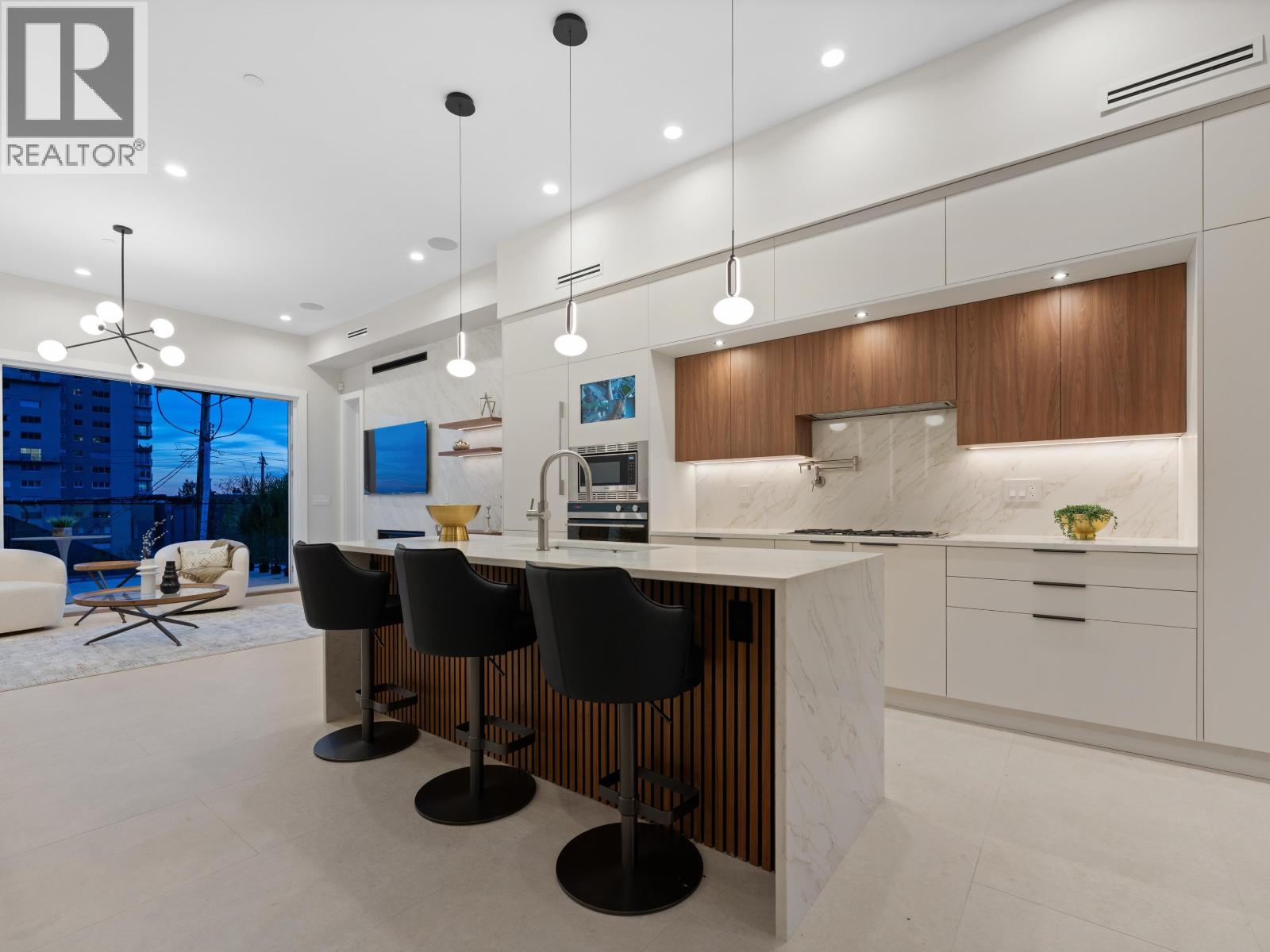 2380 Marine Drive, West Vancouver, British Columbia  V7V 1K8 - Photo 9 - R3088143