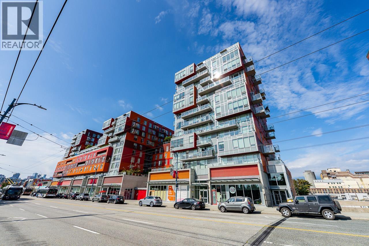 360 955 E Hastings Street, Vancouver, British Columbia  V6A 0G8 - Photo 1 - R3088160