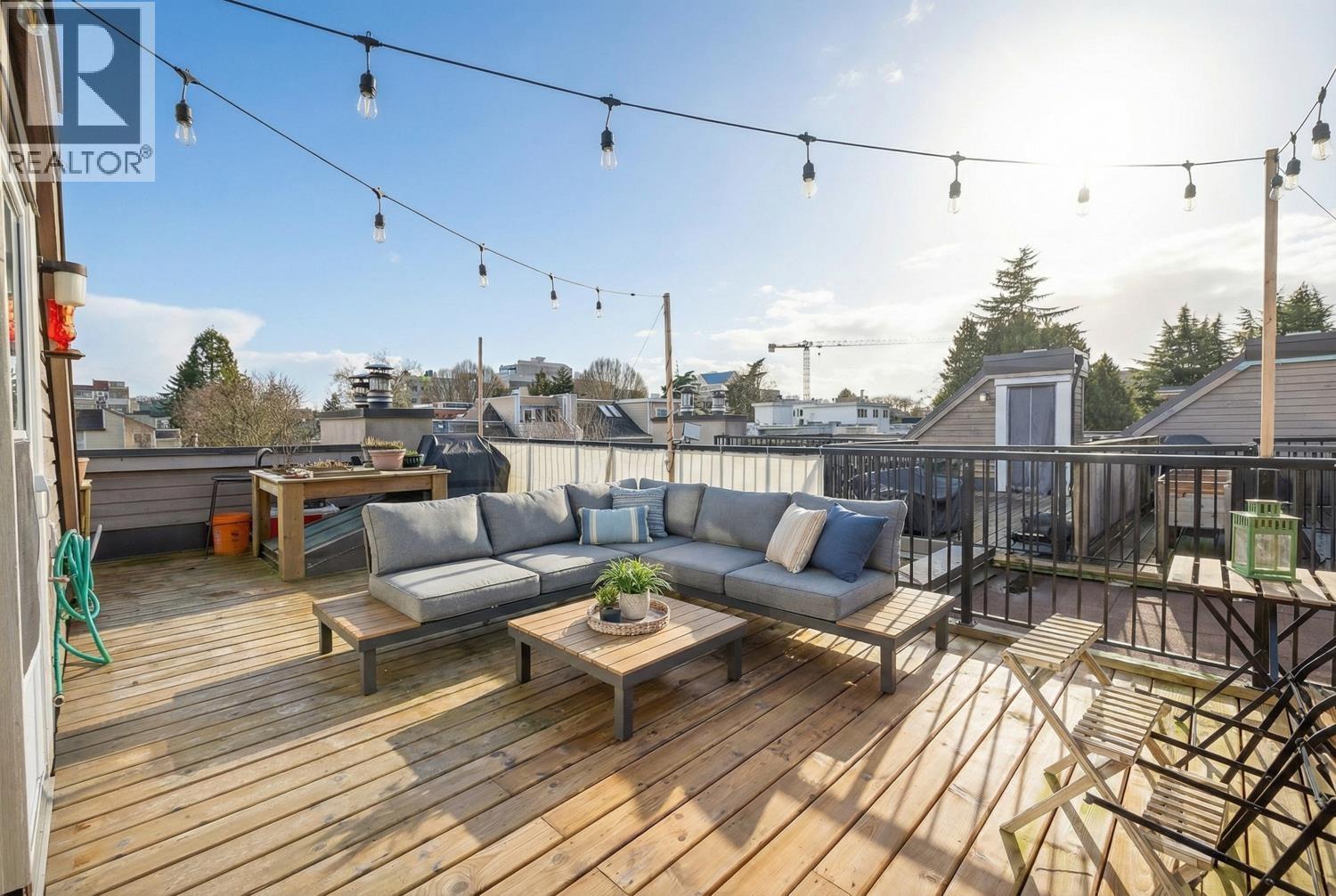 311 1922 W 7th Avenue, Vancouver, British Columbia  V6J 1T1 - Photo 1 - R3088162