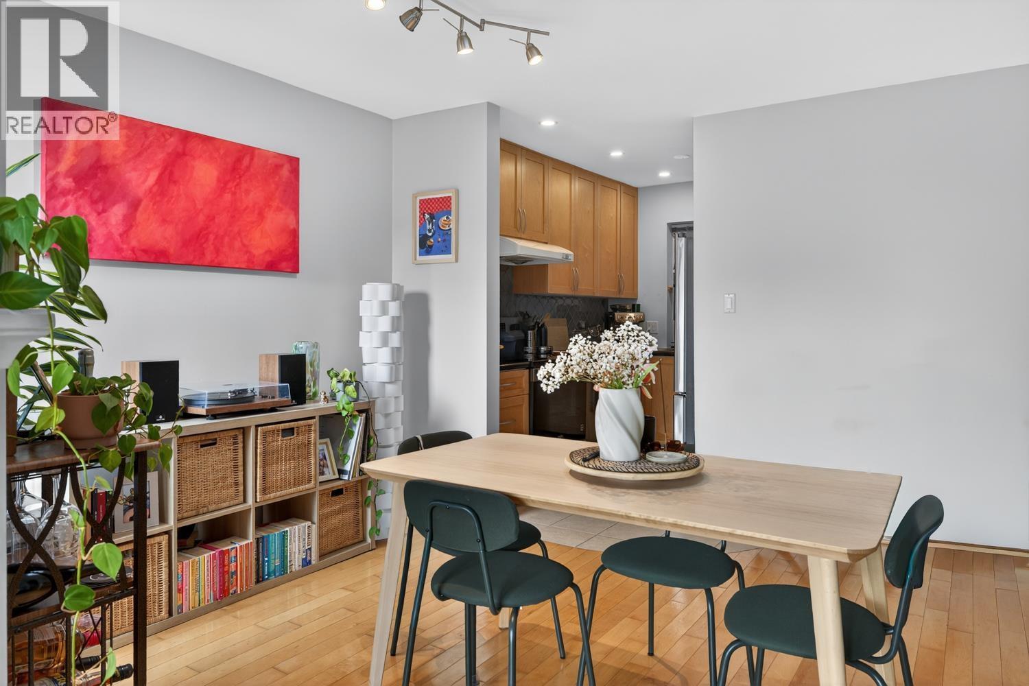 311 1922 W 7th Avenue, Vancouver, British Columbia  V6J 1T1 - Photo 3 - R3088162