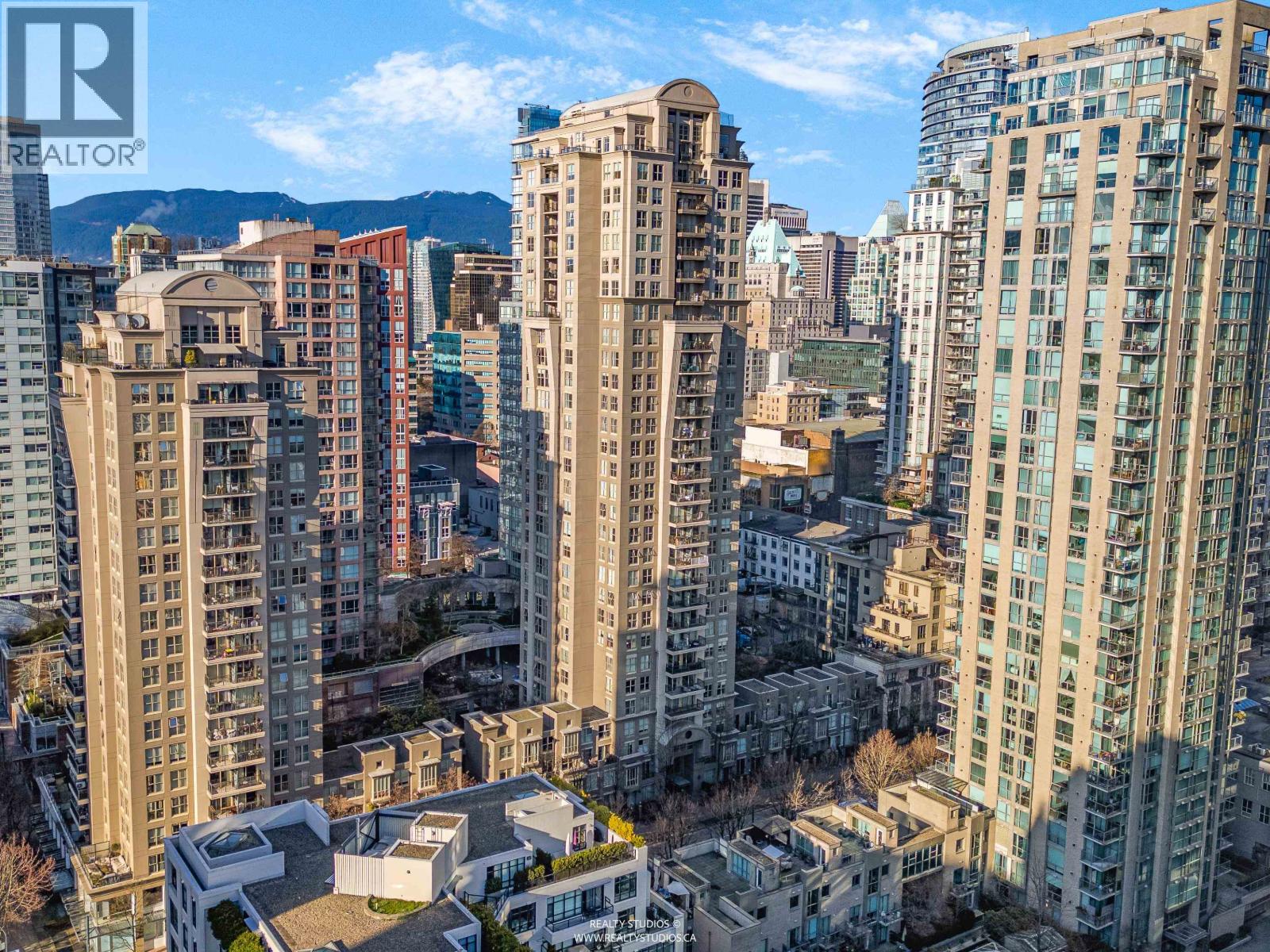 2208 969 Richards Street, Vancouver, British Columbia  V6B 1A8 - Photo 24 - R3088190