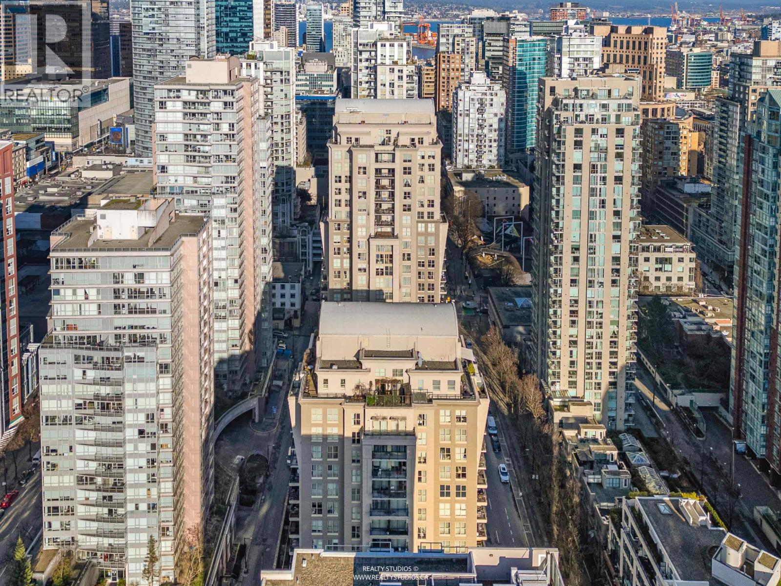 2208 969 Richards Street, Vancouver, British Columbia  V6B 1A8 - Photo 27 - R3088190