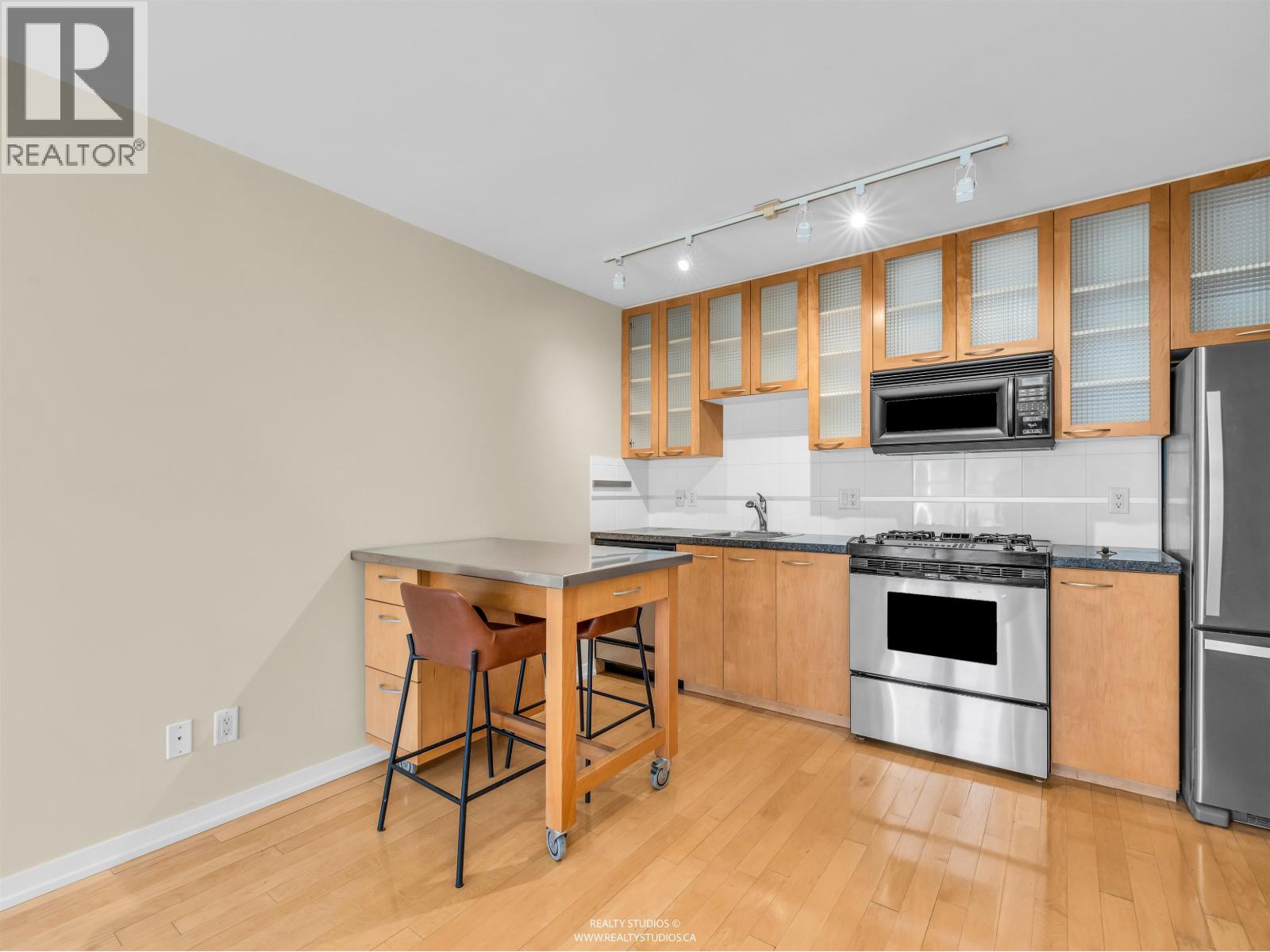 2208 969 Richards Street, Vancouver, British Columbia  V6B 1A8 - Photo 6 - R3088190