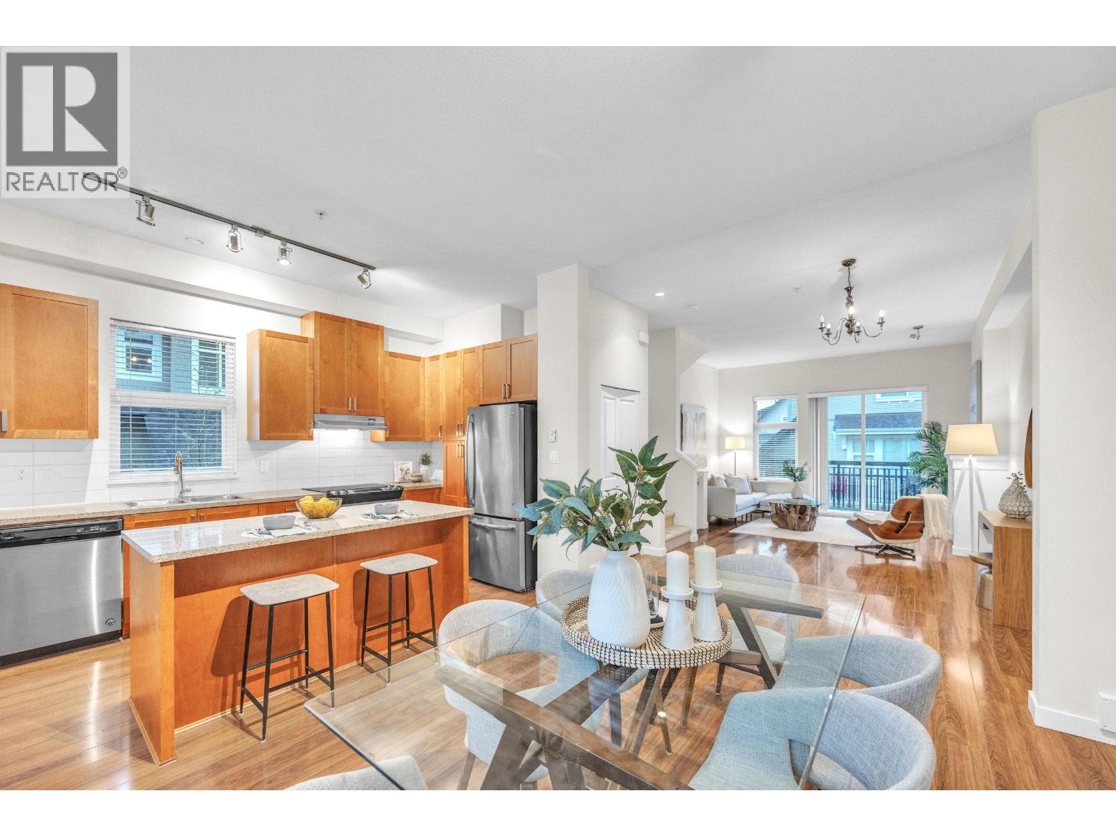 717 Premier Street, North Vancouver, British Columbia  V7J 0A5 - Photo 13 - R3088211