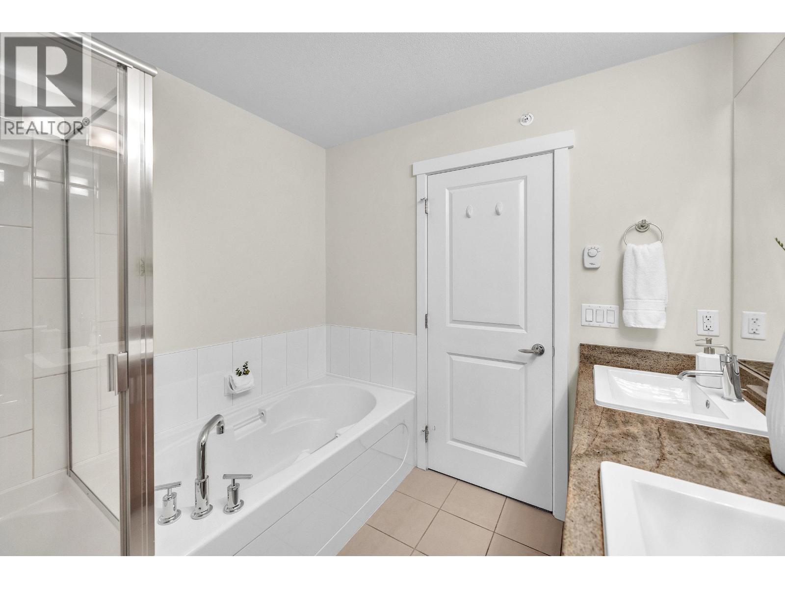 717 Premier Street, North Vancouver, British Columbia  V7J 0A5 - Photo 23 - R3088211