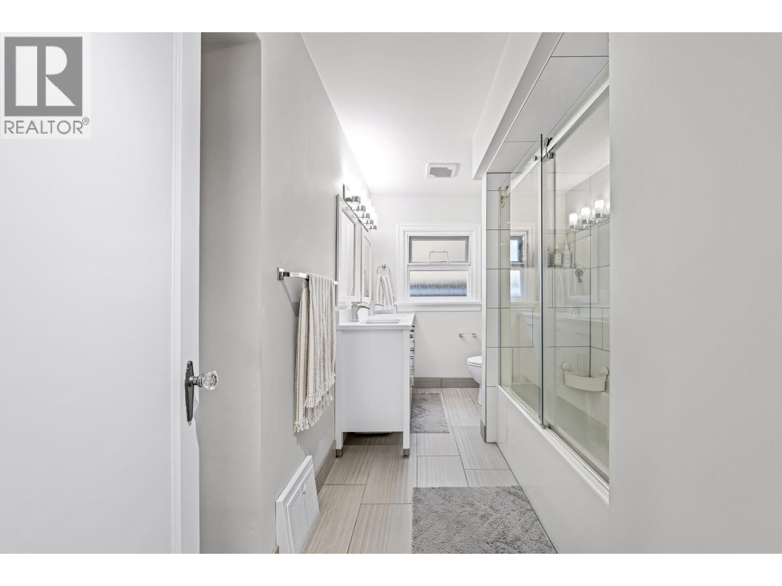 921 Fifth Street, New Westminster, British Columbia  V3L 2Y5 - Photo 15 - R3088156