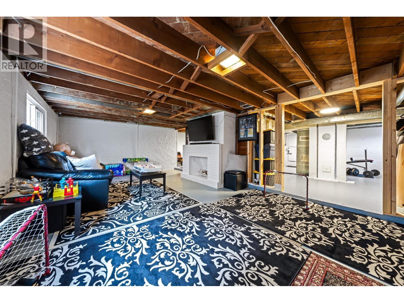 921 Fifth Street, New Westminster, British Columbia  V3L 2Y5 - Photo 27 - R3088156