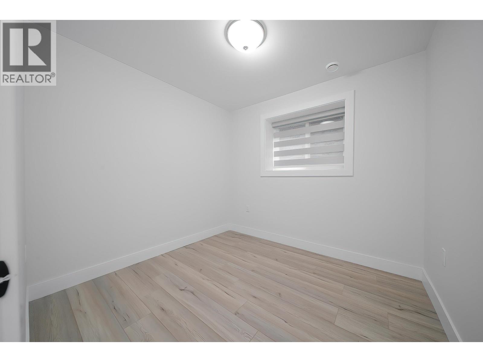 8563 11th Avenue, Burnaby, British Columbia  V3N 2P6 - Photo 34 - R3088214