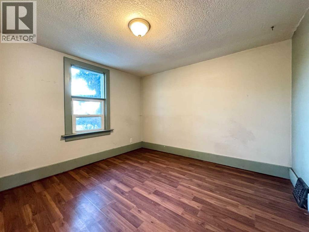 718 10 Street S, Lethbridge, Alberta  T1J 2N2 - Photo 18 - A2281857