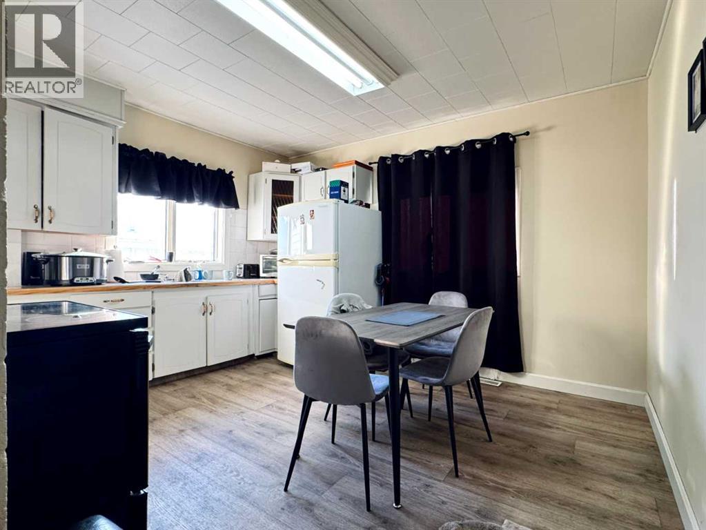 718 10 Street S, Lethbridge, Alberta  T1J 2N2 - Photo 32 - A2281857