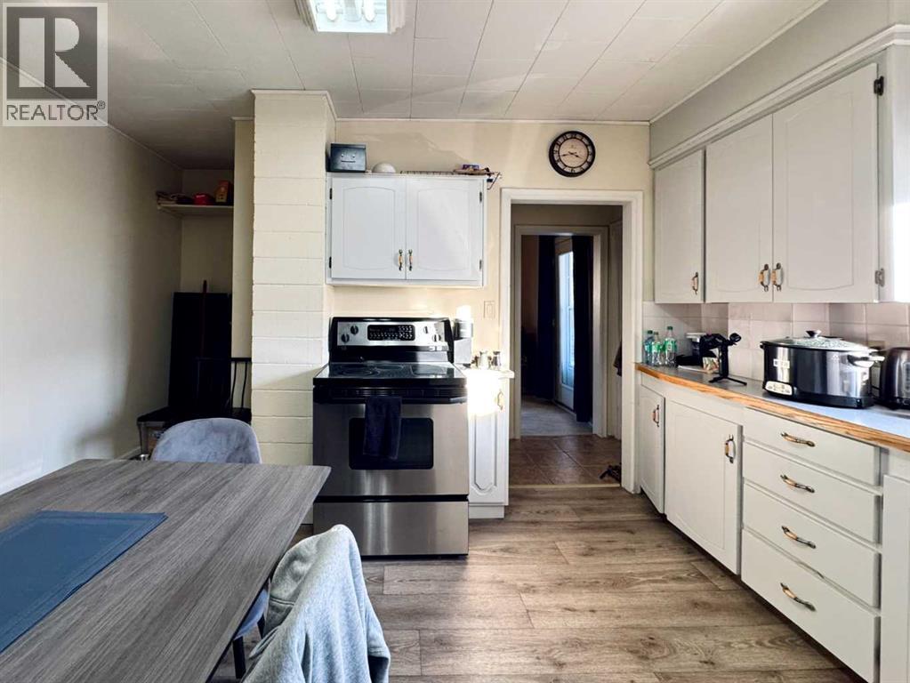 718 10 Street S, Lethbridge, Alberta  T1J 2N2 - Photo 30 - A2281857