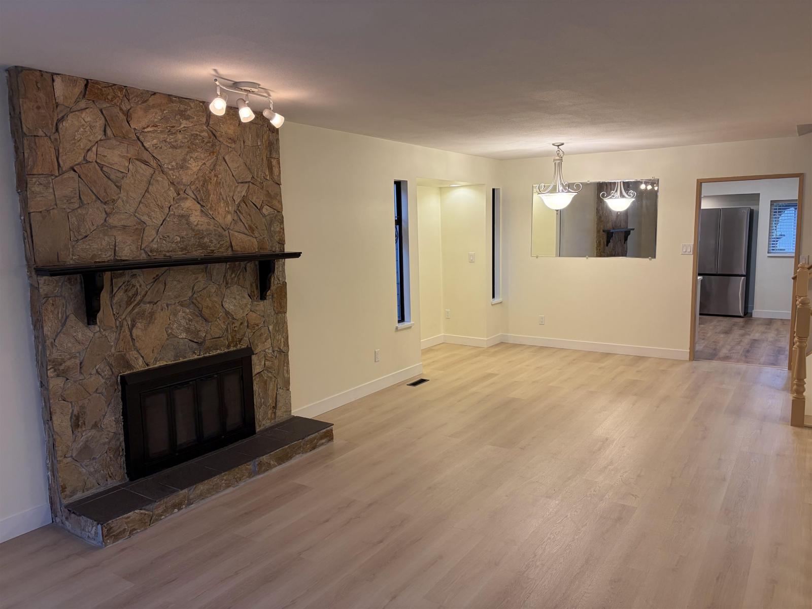 13363 65a Avenue, Surrey, British Columbia  V3W 8T2 - Photo 5 - R3088126