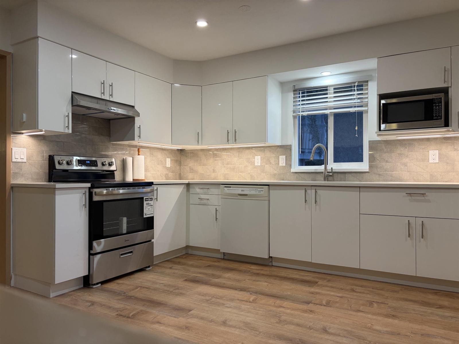 13363 65a Avenue, Surrey, British Columbia  V3W 8T2 - Photo 6 - R3088126