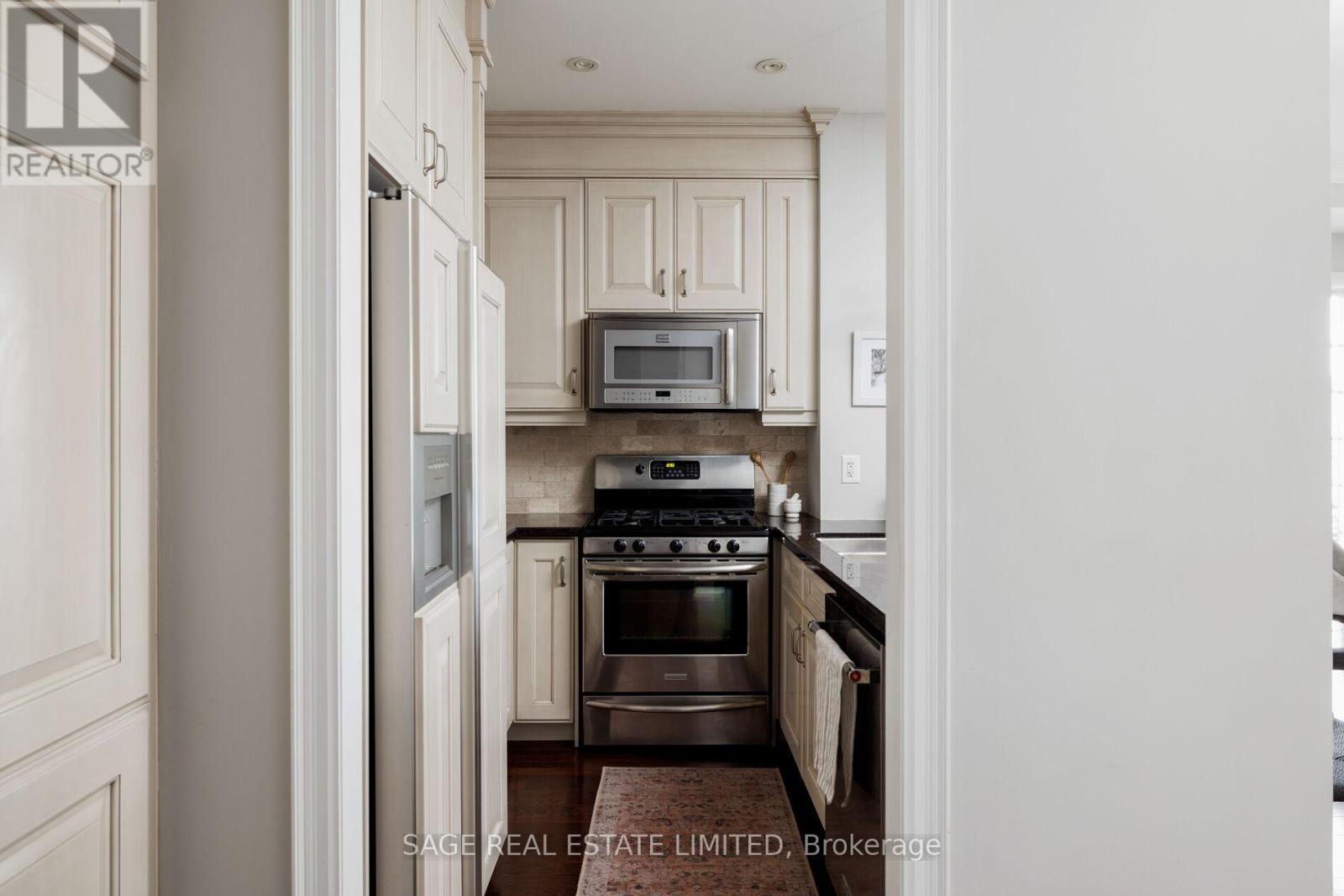 416 - 21 Burkebrook Place, Toronto (Bridle Path-Sunnybrook-York Mills), Ontario  M4G 0A2 - Photo 6 - C12773700